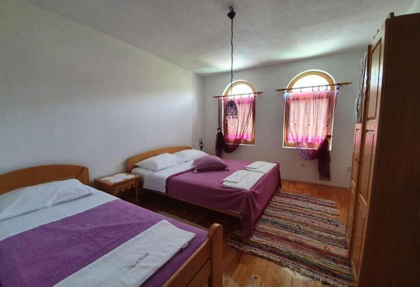 اتاق استاندارد سه نفره, Villa Velagic