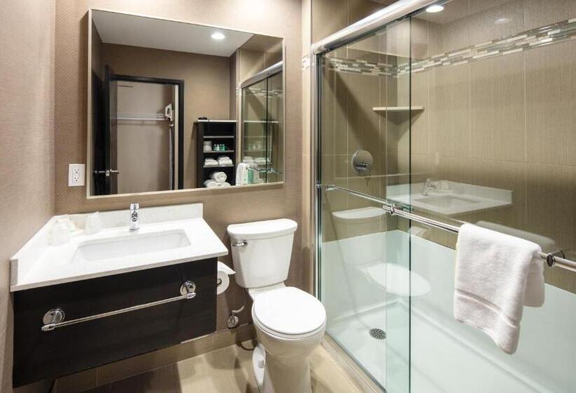标准间, Stonecroft Inn