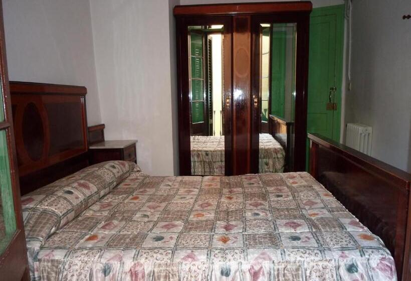 Номер Стандарт, Pension Fonda Vilalta