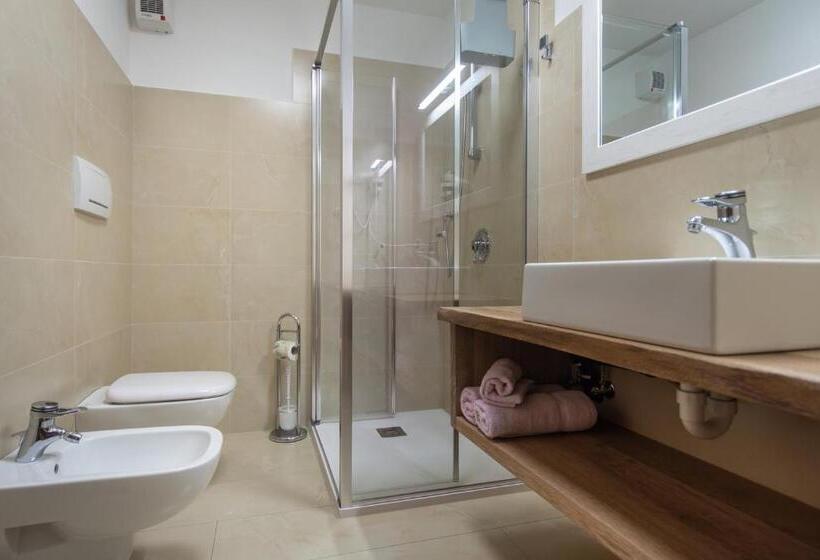 2 Bedrooms Apartment Mountain View, Foresto   Holiday Apartments
