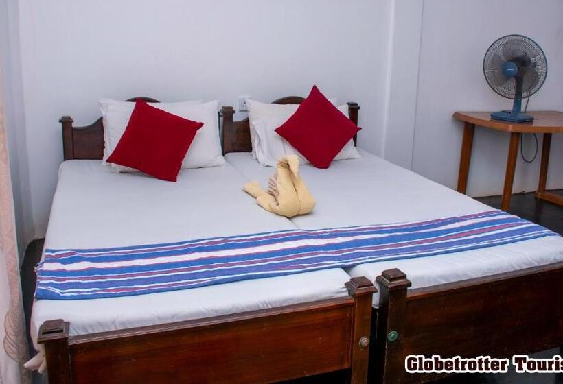 اتاق خانوادگی, Globetrotter Tourist Inn