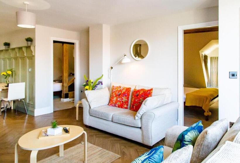 آپارتمان 1 خوابه با بالکن, Goodramgate Apartments