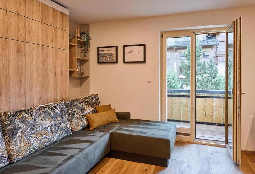 Студия Стандарт, Appartements Täli