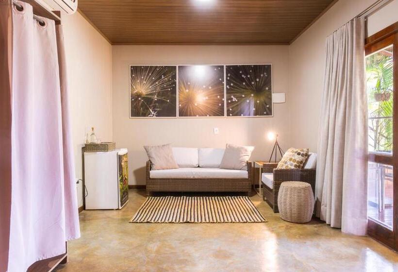 سوئیت با وان آب گرم, Casa Da Lua Pousada