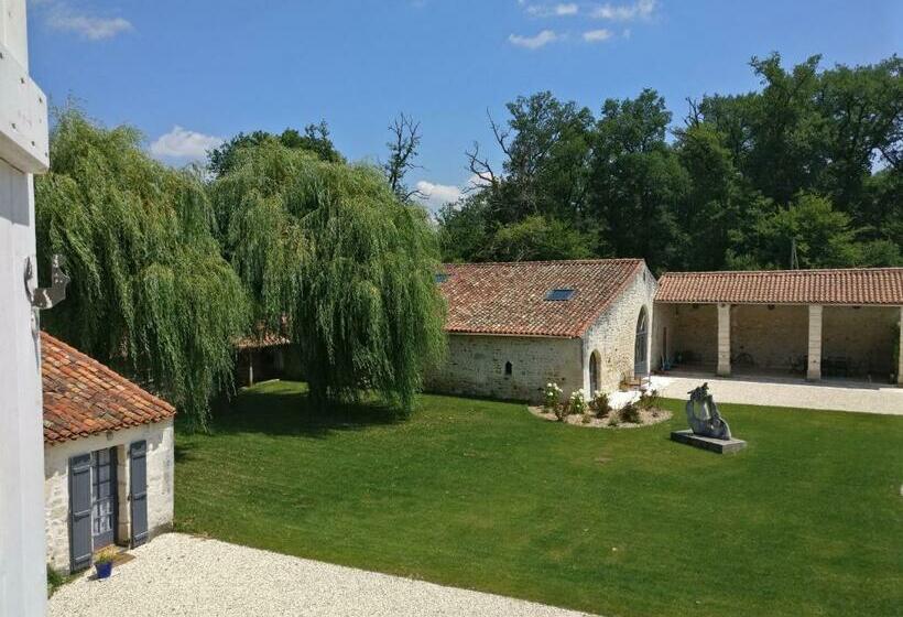 Номер Стандарт, Domaine De Montboulard