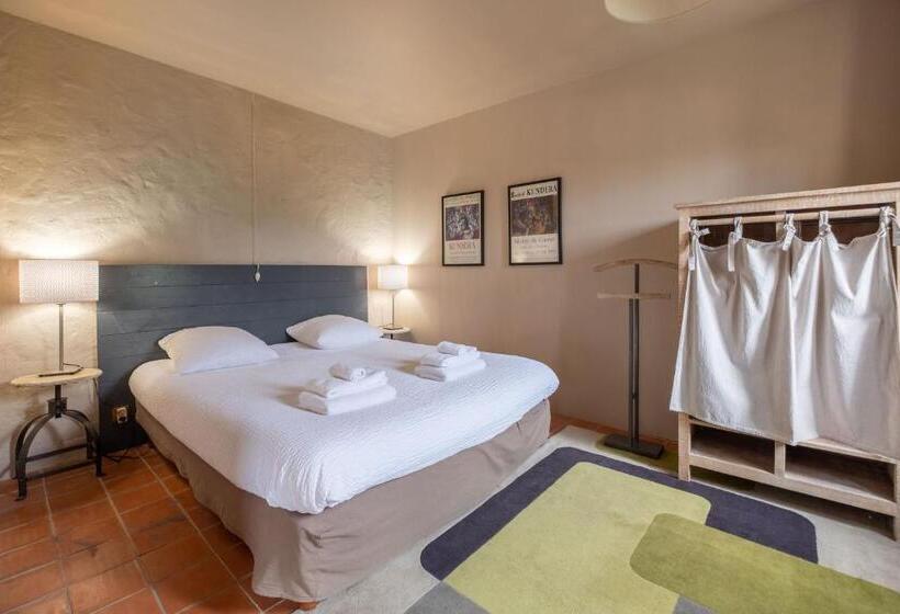 Дом 2 Спальни, Domaine De Montboulard