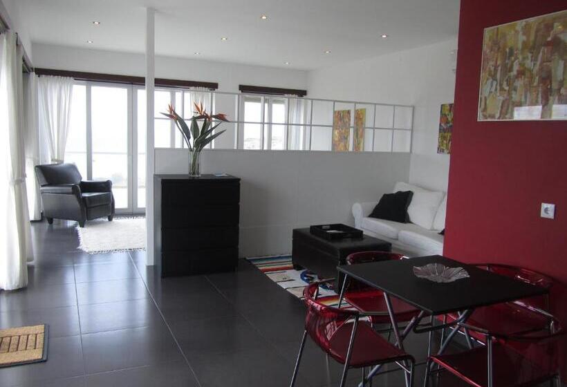 استودیو لوکس با چشم‌انداز دریا, Silver Coast Vacation   Your Unique Inn
