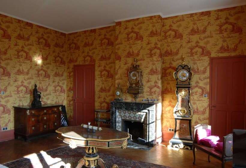 Люкс, Chateau Des Faugs