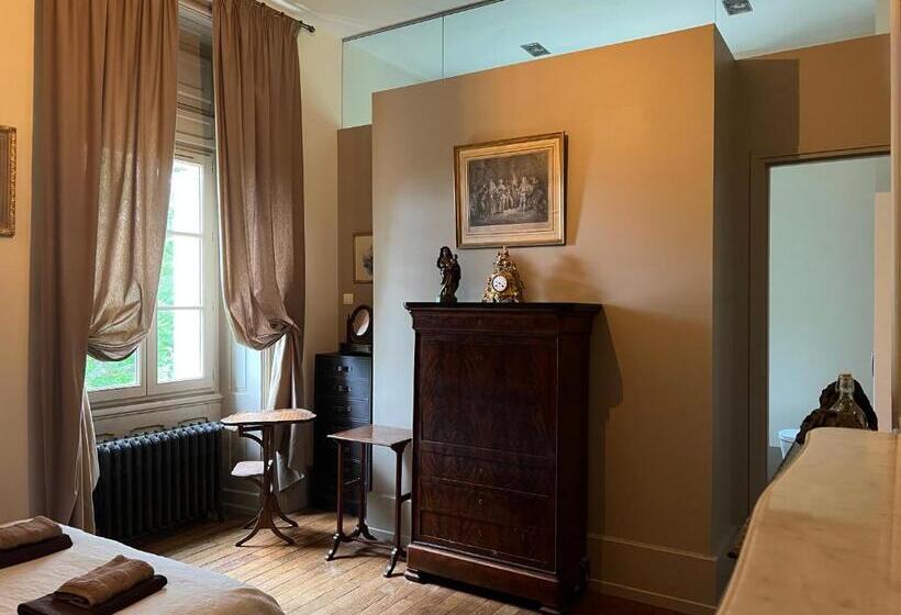 Королевский Люкс, Chateau Des Faugs