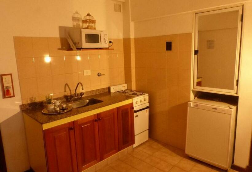 آپارتمان 1 خوابه, Apart Hotel Family