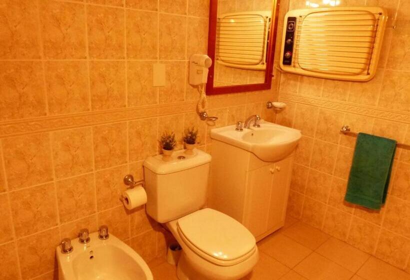 آپارتمان 1 خوابه با بالکن, Apart Hotel Family