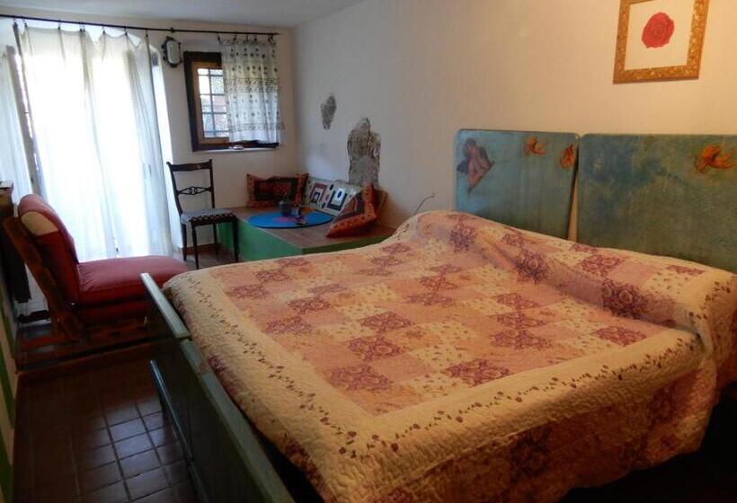 اتاق اکونومی, Il Borgo Della Colomba