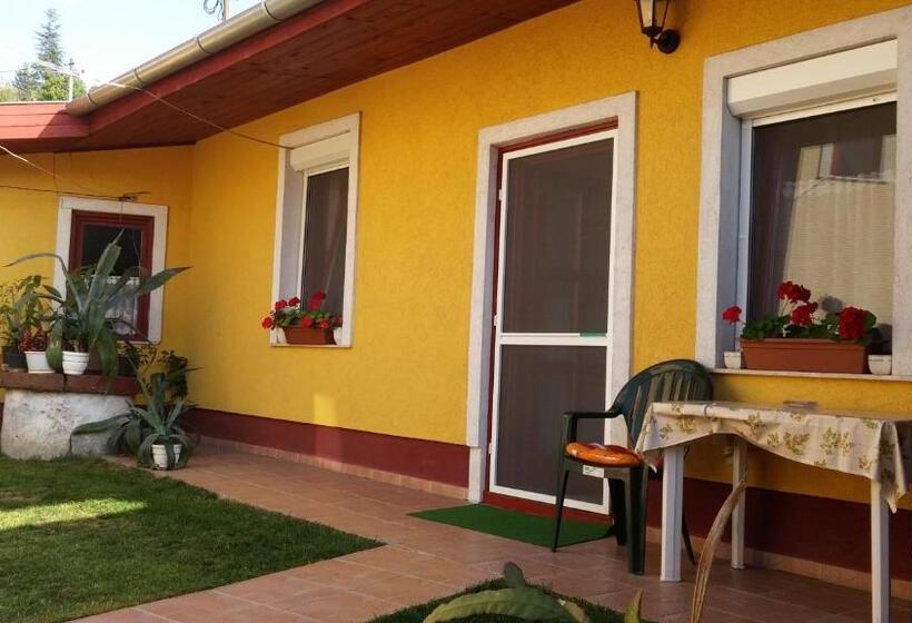 آپارتمان 1 خوابه, Zách Klára Utcai Apartman