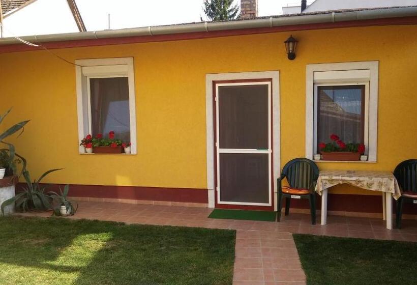 آپارتمان 1 خوابه, Zách Klára Utcai Apartman