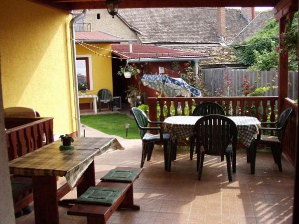 اتاق استاندارد با سرویس بهداشتی مشترک, Zách Klára Utcai Apartman