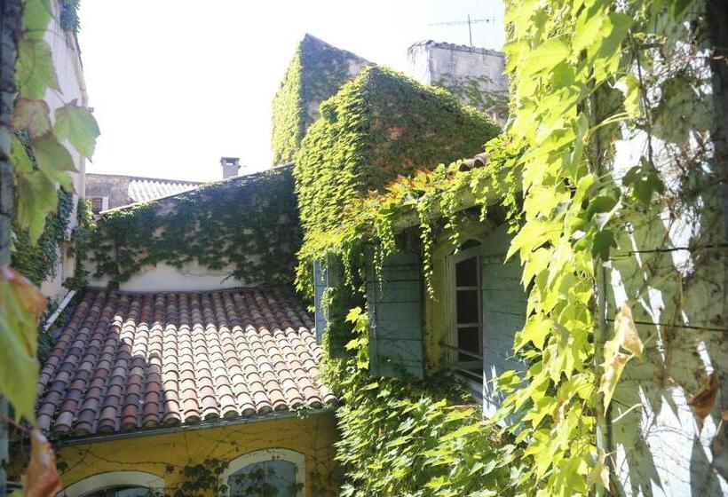 １ベッドルームのデラックスアパートメント, La Résidence Arles Centre