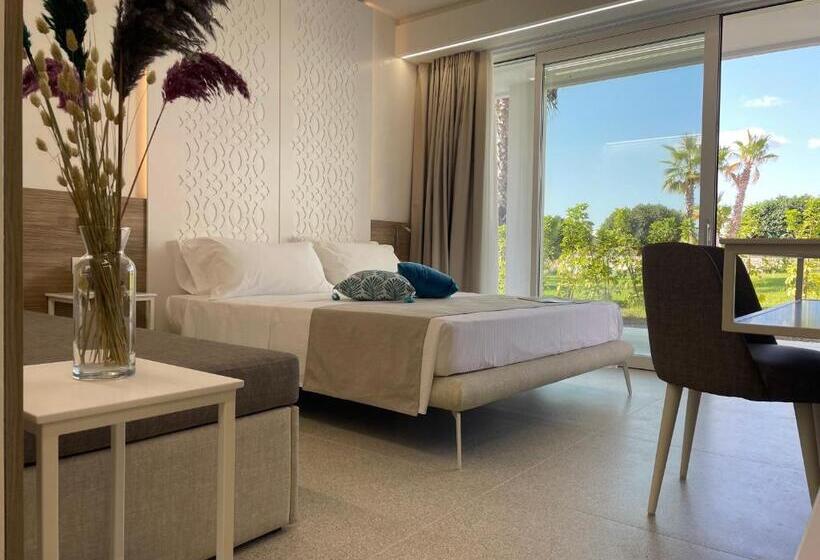 Номер Комфорт Вид на Бассейн, Marelive   Cdshotels