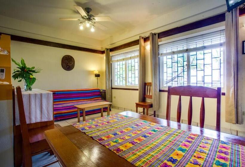 Студия Стандарт Вид на Море, Buttonwood Belize