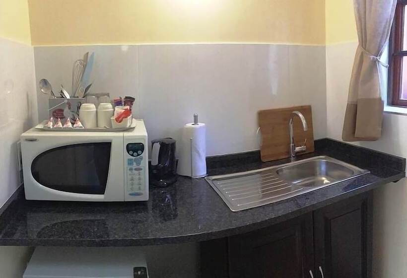 Номер Стандарт, Clubview Guest House
