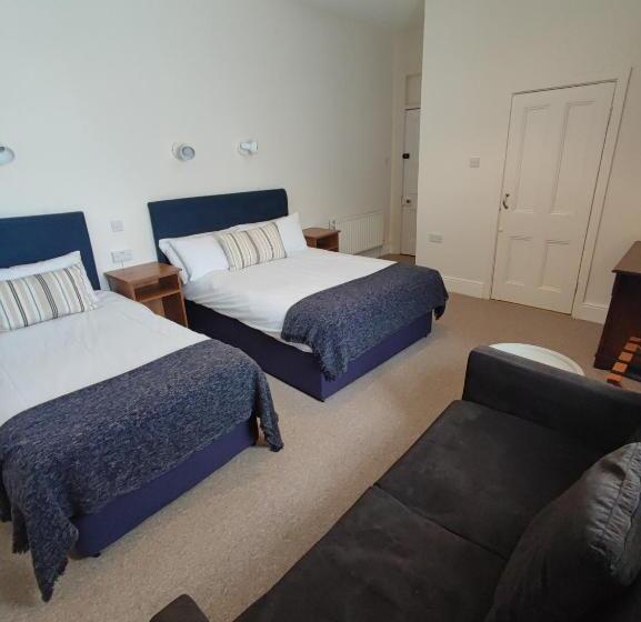 家庭间, Rolling Wave Guesthouse