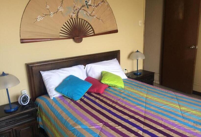 اتاق استاندارد با بالکن, Hostal Los Lagos Inn