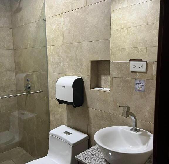 스탠다드 트리플 룸, Hostal Camil