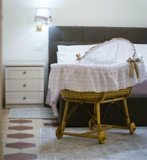 سوئیت با تخت بزرگ, La Dimora Del Falconiere   Luxury Suites