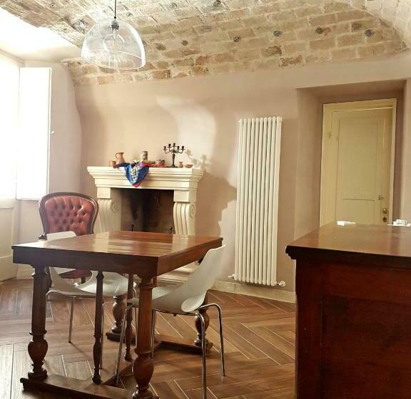 سوئیت با تخت بزرگ, La Dimora Del Falconiere   Luxury Suites