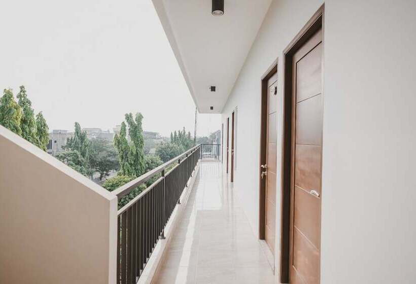 Номер Стандарт, Reddoorz Near Taman Palem