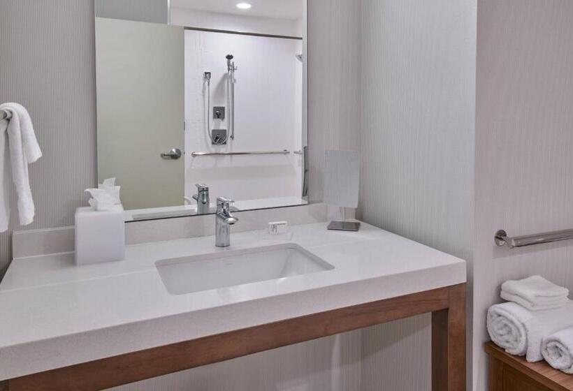 Номер Стандарт, Courtyard By Marriott Petoskey At Victories Square