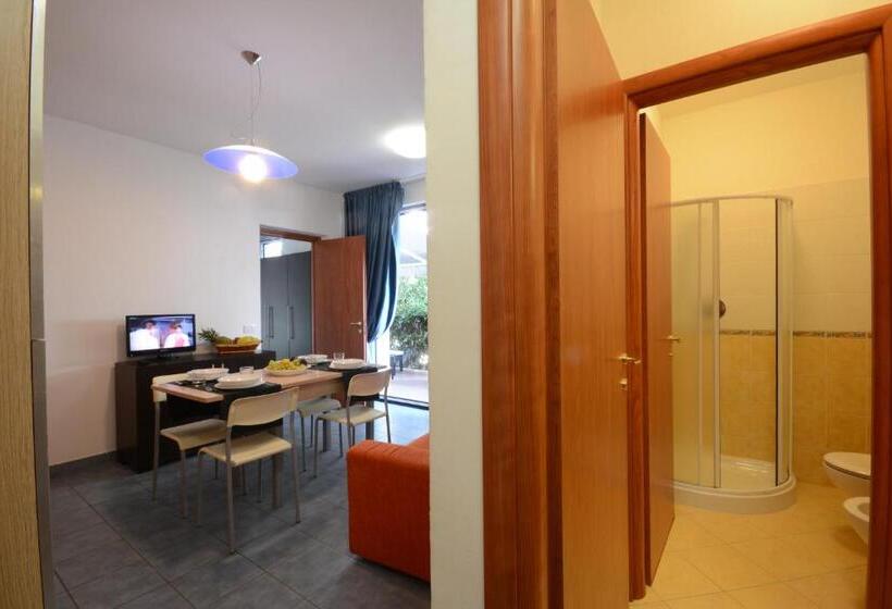 Apartamento 1 Dormitório com Terraço, Graziella Residence Appartamenti