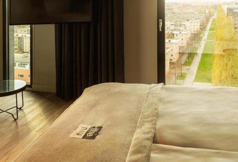 חדר אקזקיוטיב, Holiday Inn   The Niu, Fender Amsterdam