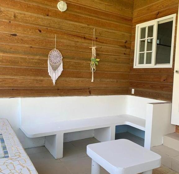 جناح سوبيريور مطل علي البحر, Bird Island Bungalows