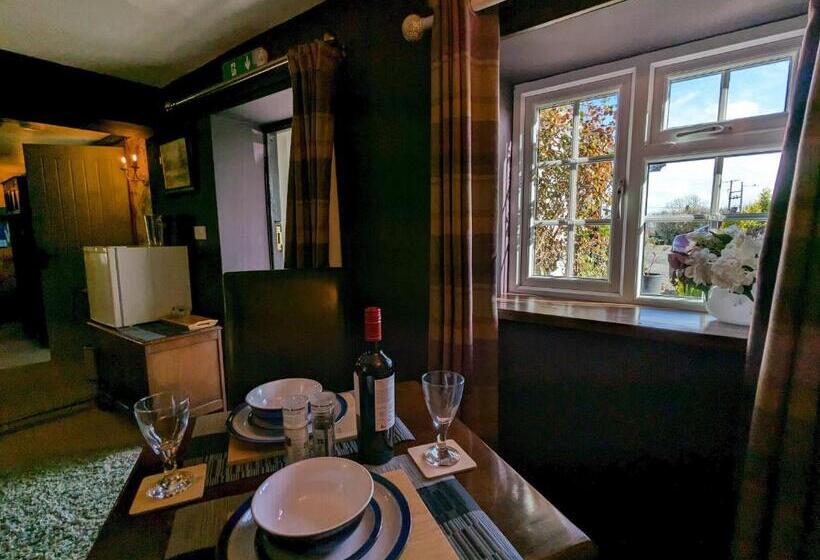 Люкс Кровать Кинг, Tafarn Y Waen   Guesthouse