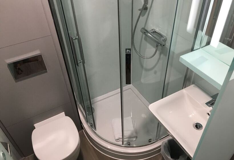 Семейный Номер, Easyhotel Milton Keynes