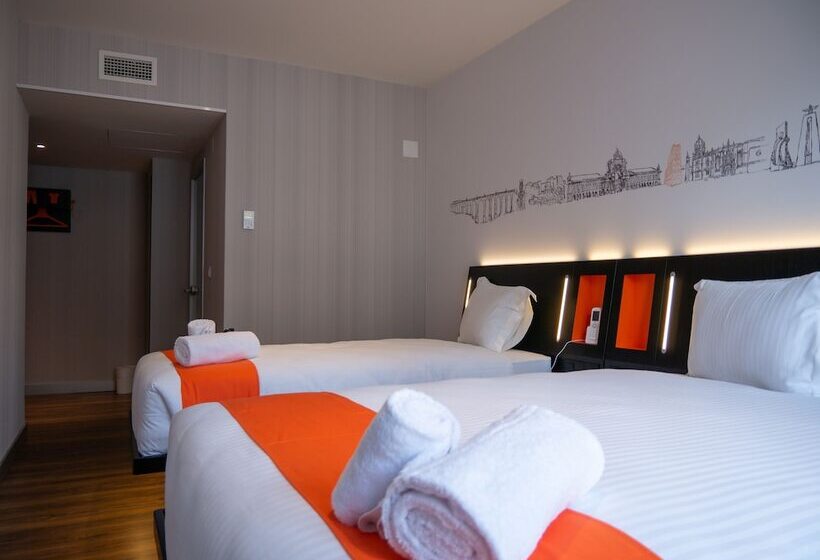 Семейный Номер, Easyhotel Milton Keynes