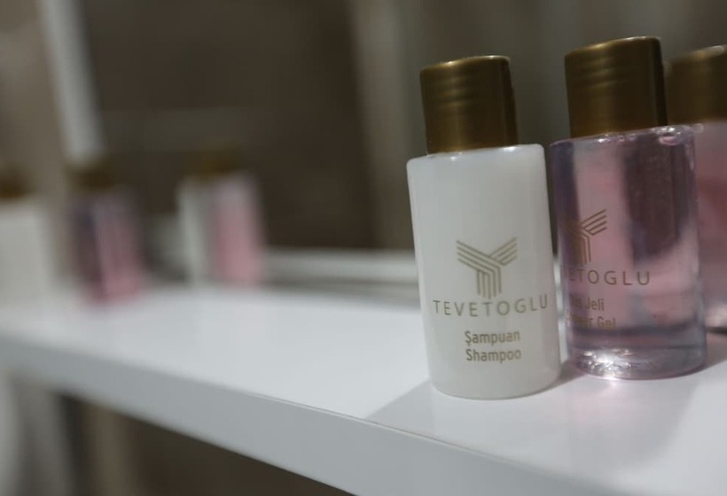 اتاق لوکس, Tevetoglu