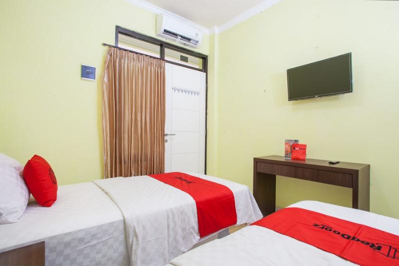 Номер Стандарт, Reddoorz Near Petra University 2