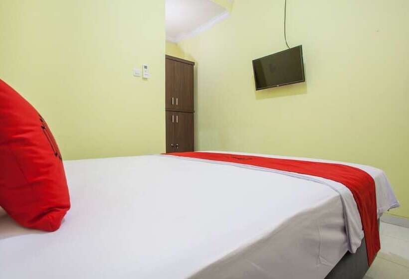 Номер Economy, Reddoorz Near Petra University 2