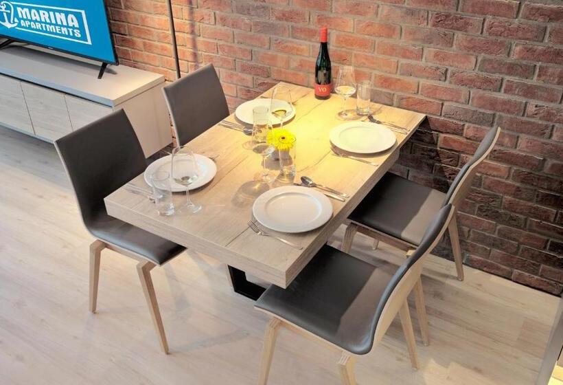 استودیوی استاندارد, Marina Apartments Regensburg