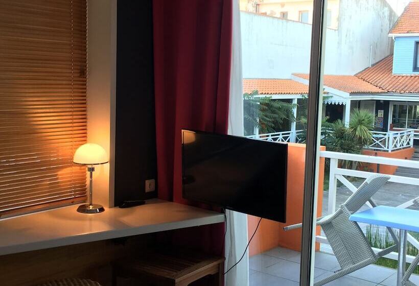 Quarto Estandar, Cap D Ambre
