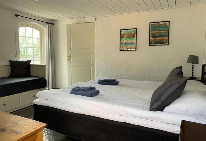 标准间带阳台, Husargårdens Bed & Breakfast