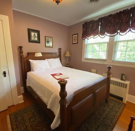Номер Стандарт, Historic Rosemont Manor