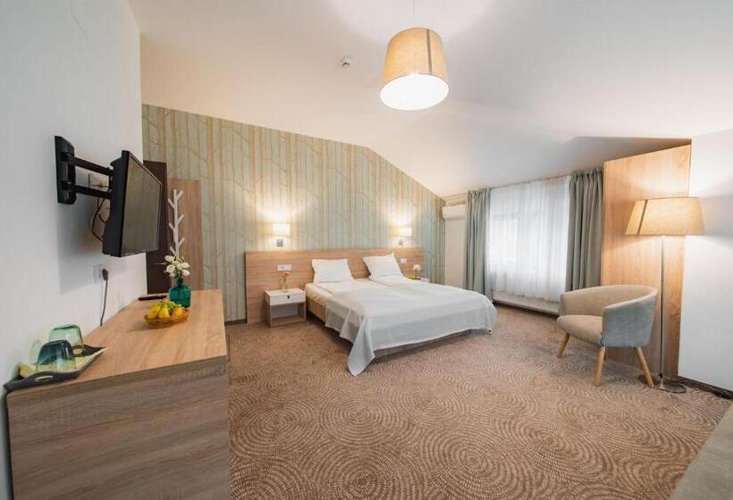 Family Suite, Dada Termal