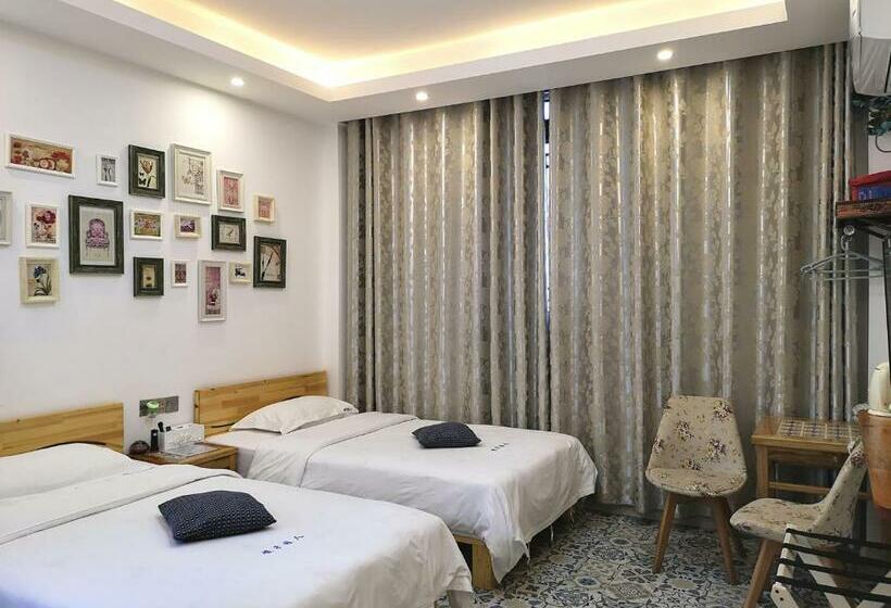 اتاق لوکس, Emerald Adventures Guesthouse