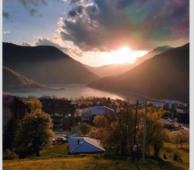 آپارتمان 1 خوابه با چشم‌انداز باغ, Guesthouse Madzarevic