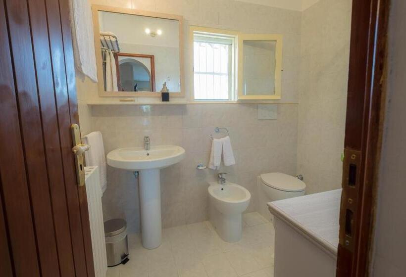 Семейный Номер, B&b Sestochilometro
