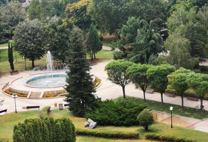 Полулюкс Повышенной Комфортности, Park Hotel Romantica