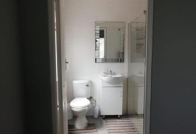 Апартаменты 1 Спальня Вид на Бассейн, Northern Vine Guesthouse B&b Self Catering