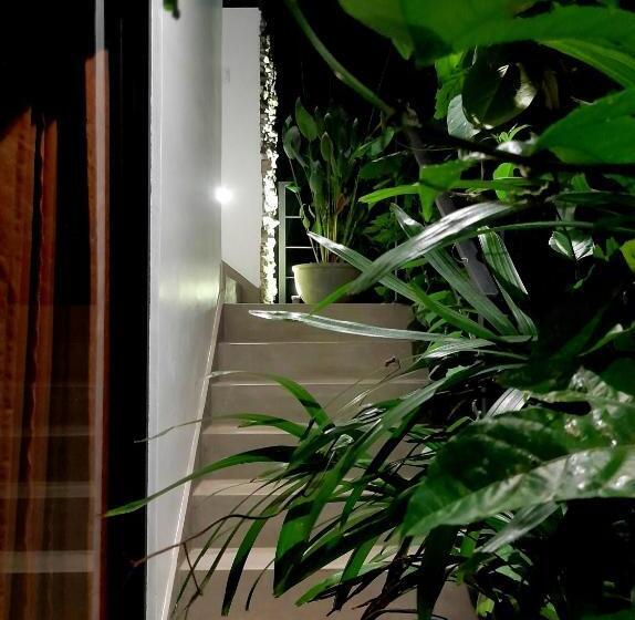 اتاق لوکس, Weligama Bay Watsila Resort
